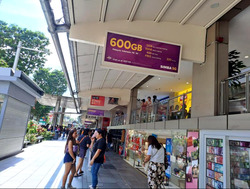 Lucky Plaza (D9), Shop House #452992301